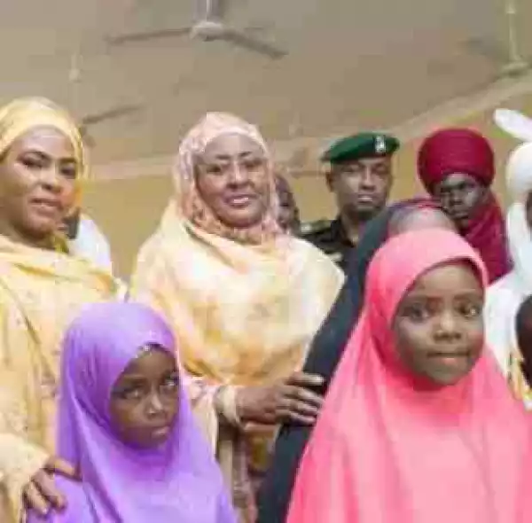 Aisha Buhari Gives Out Scholarship To 60 Orphans In Daura